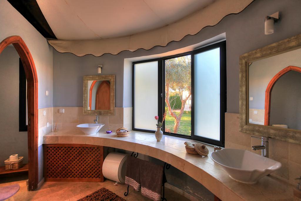 El Ain Villa Marco Au Jardin Des Senteurs מראה חיצוני תמונה