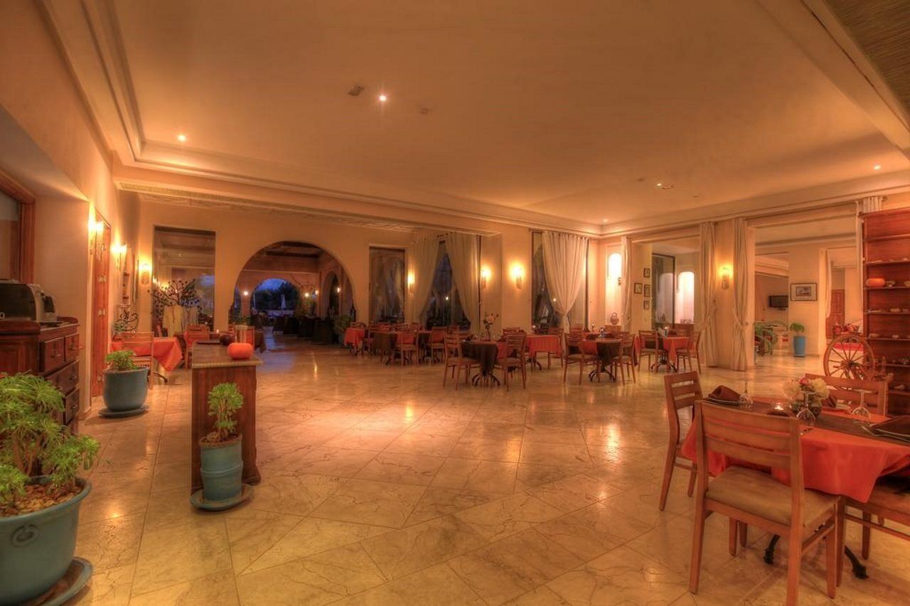 El Ain Villa Marco Au Jardin Des Senteurs מראה חיצוני תמונה